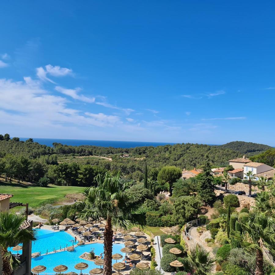 Apartamento Hameau Des Amandiers - Vue Mer, Golf Et Vignes Saint-Cyr-sur-Mer Exterior foto
