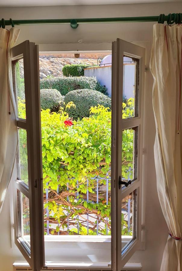 Apartamento Hameau Des Amandiers - Vue Mer, Golf Et Vignes Saint-Cyr-sur-Mer Exterior foto